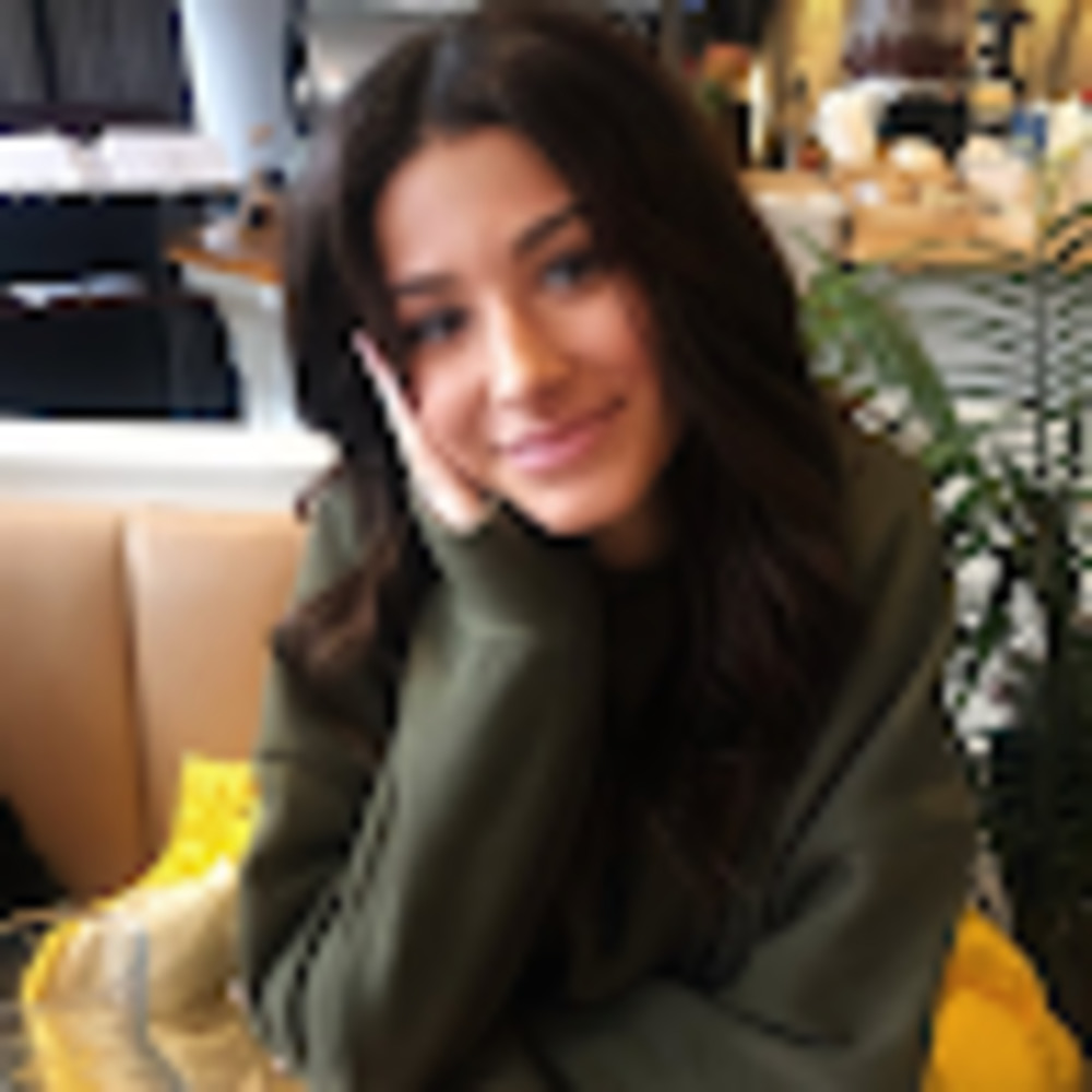 Meet your Posher, Lucia